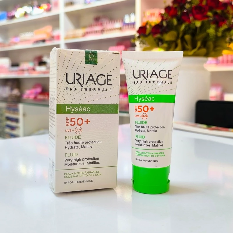 ضد آفتاب بی رنگ اوریاژ با SPF50 مناسب پوست چرب و مختلط